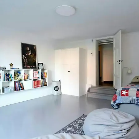 Mansion Flat With Garden Near And Centre Feriehus København