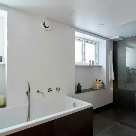 Mansion Flat With Garden Near And Centre København